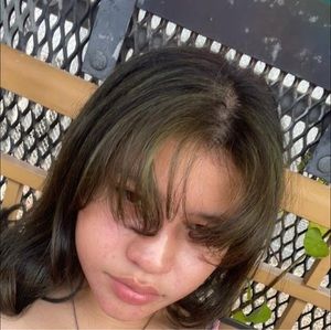 Meet your Posher, Evelin